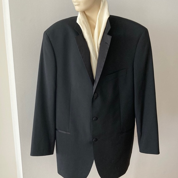 Vintage Hugo Boss Tuxedo Jacket - Picture 3 of 17